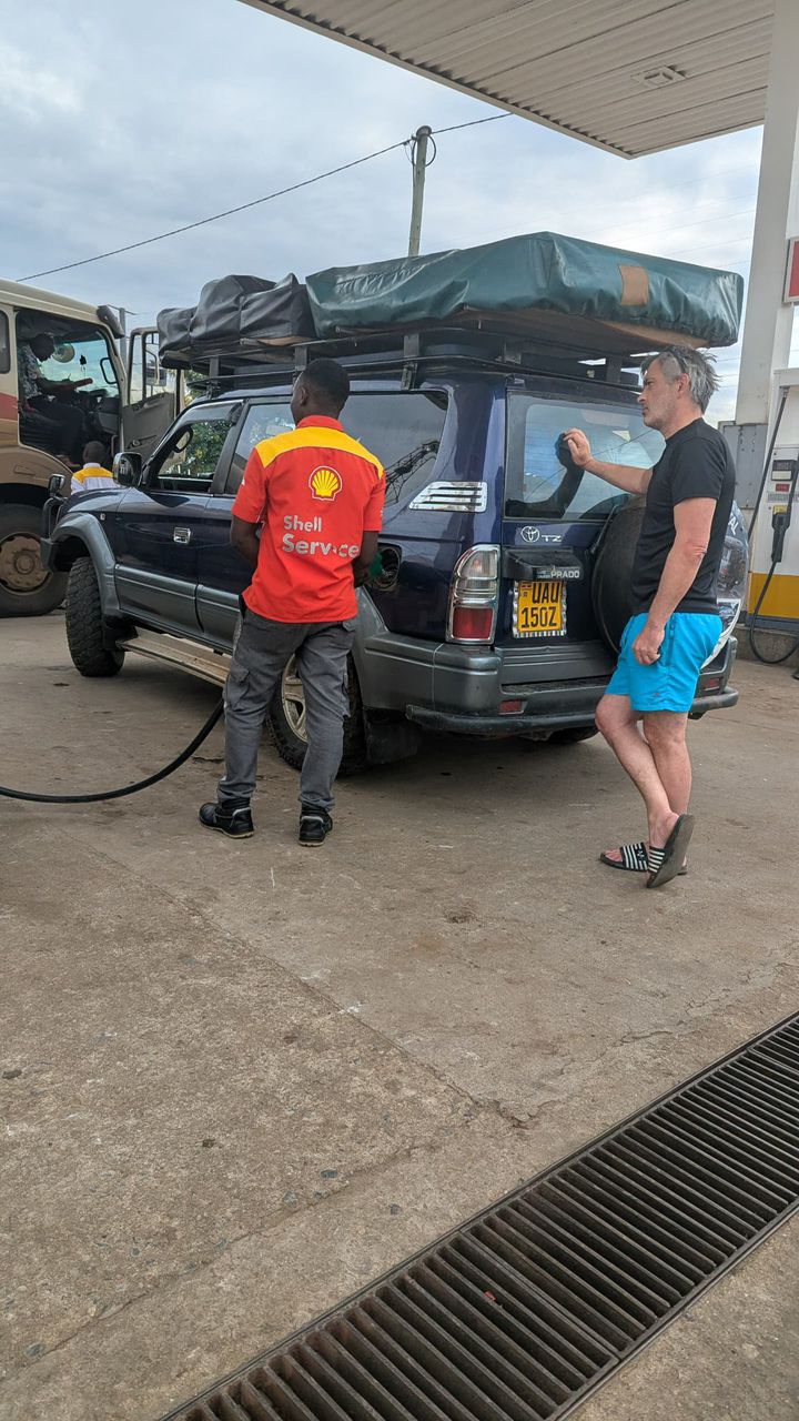 Self drive car hire in Kampala